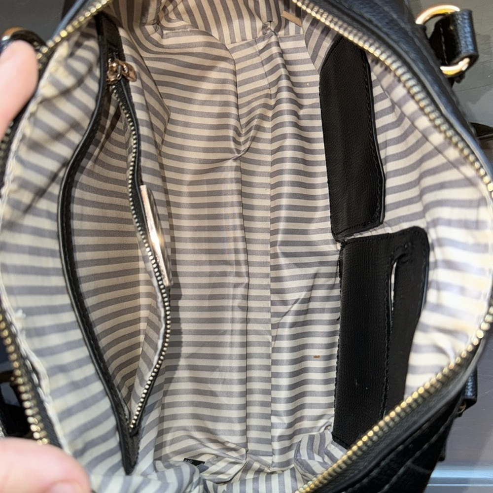 BRAND NEW BLACK CROSSBODY BAG - Picture 7 of 7